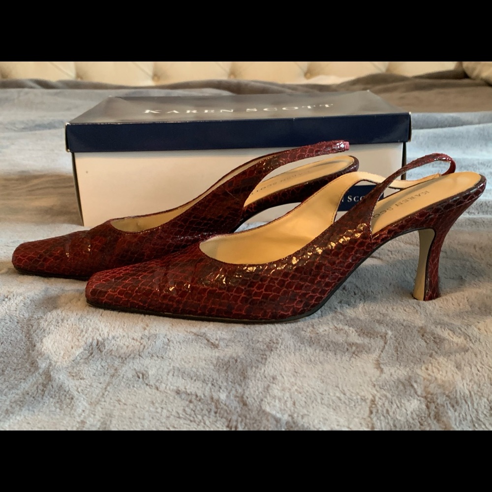 Karen Scott Slingback Mason Heels